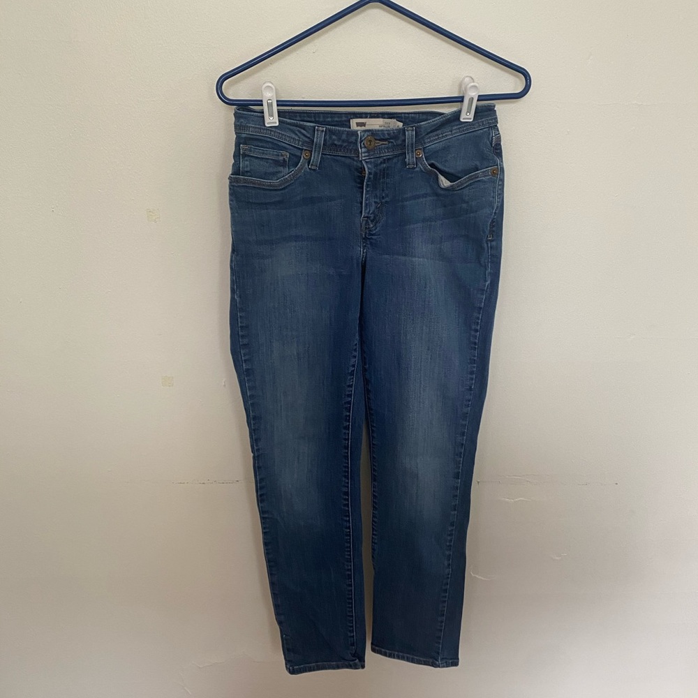 Levi’s Women’s 529. 8